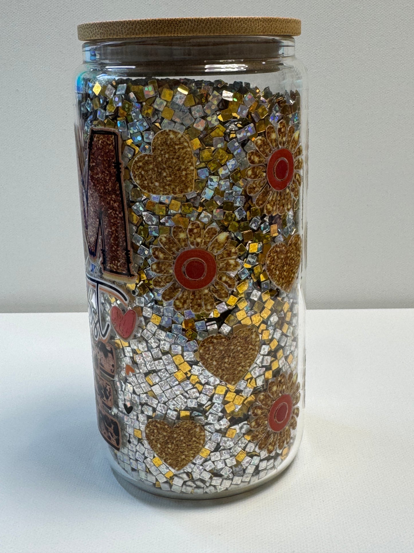 16oz Glass snow globe w/3d gold/silver glitter mom life.